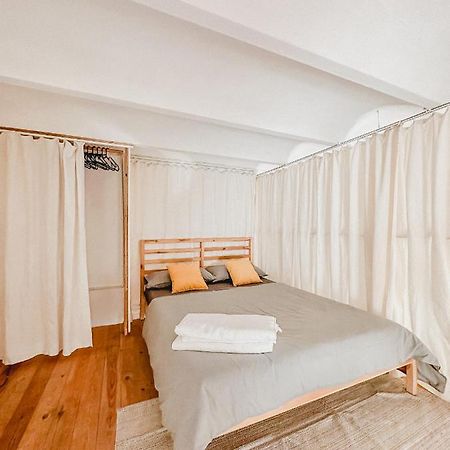 Agradable Piso Compartido Apartment Barcelona Luaran gambar
